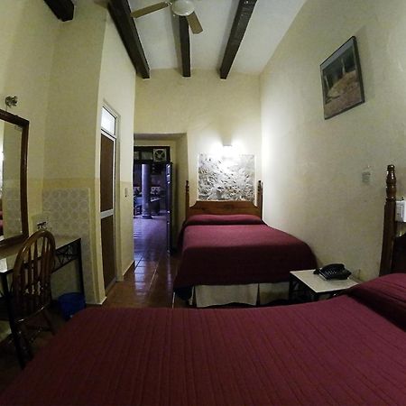 Hotel El Carmen, モレリア エクステリア 写真