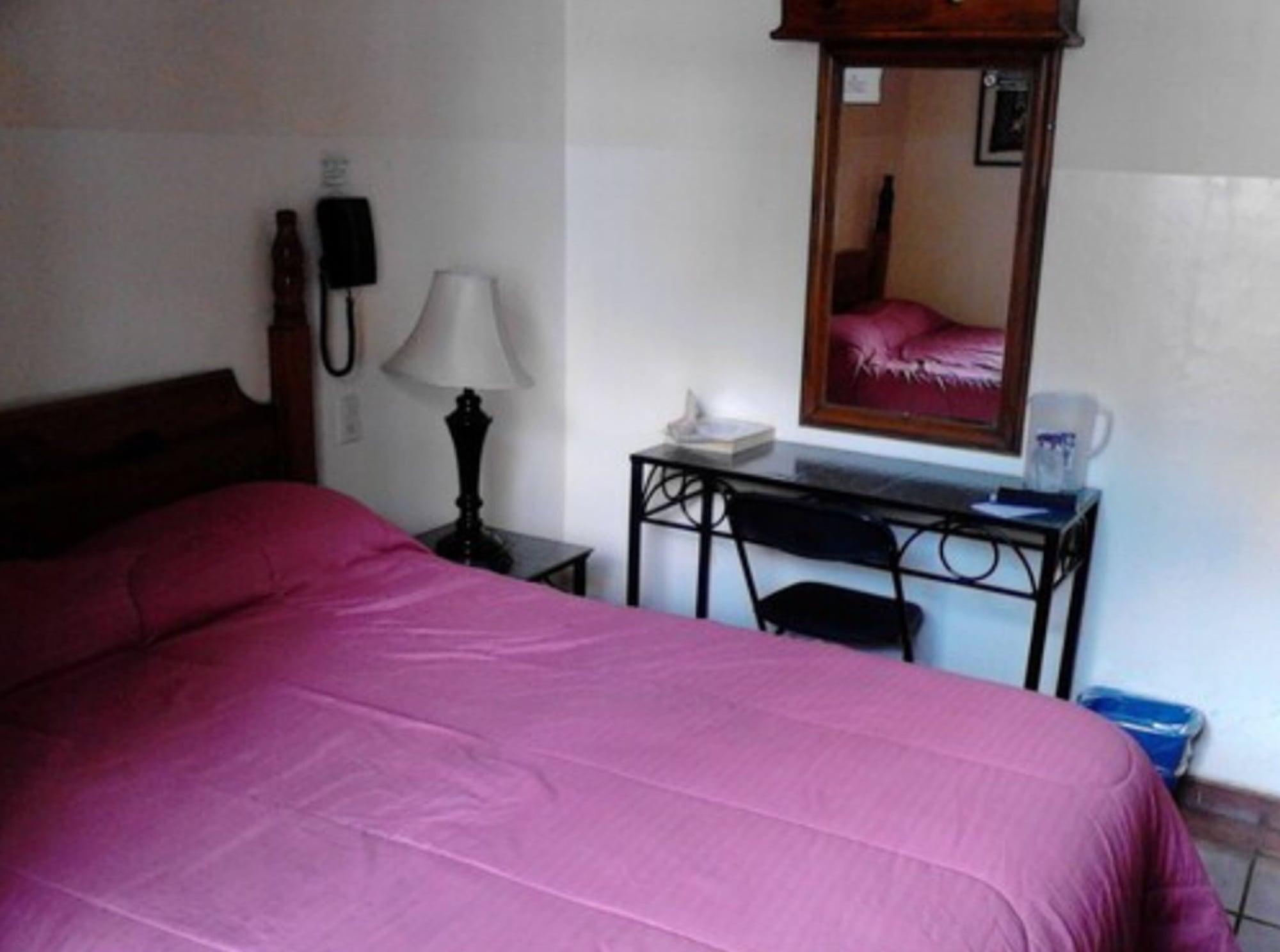 Hotel El Carmen, モレリア エクステリア 写真
