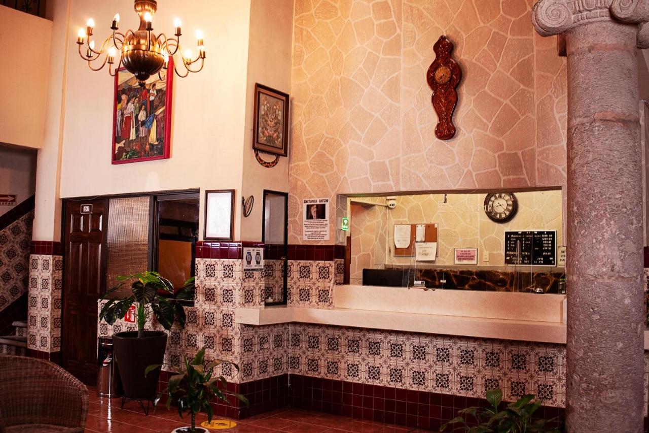 Hotel El Carmen, モレリア エクステリア 写真