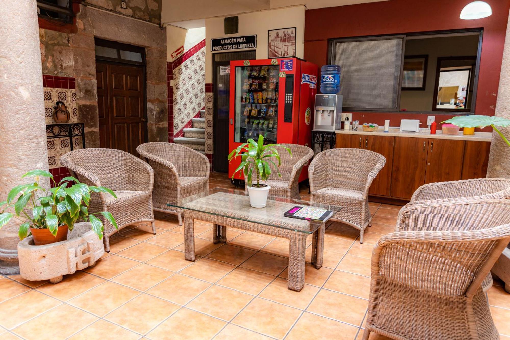 Hotel El Carmen, モレリア エクステリア 写真