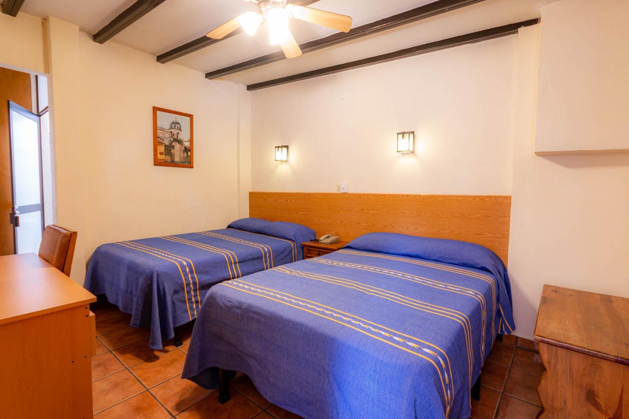 Hotel El Carmen, モレリア エクステリア 写真