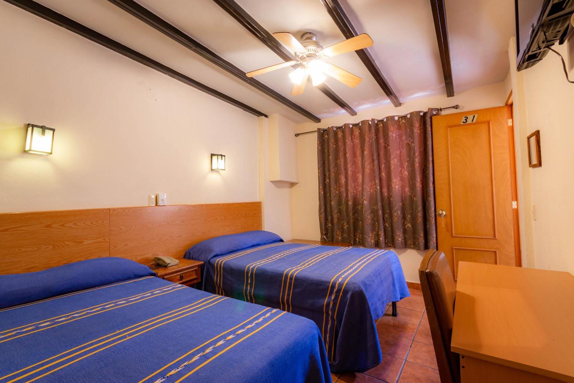 Hotel El Carmen, モレリア エクステリア 写真