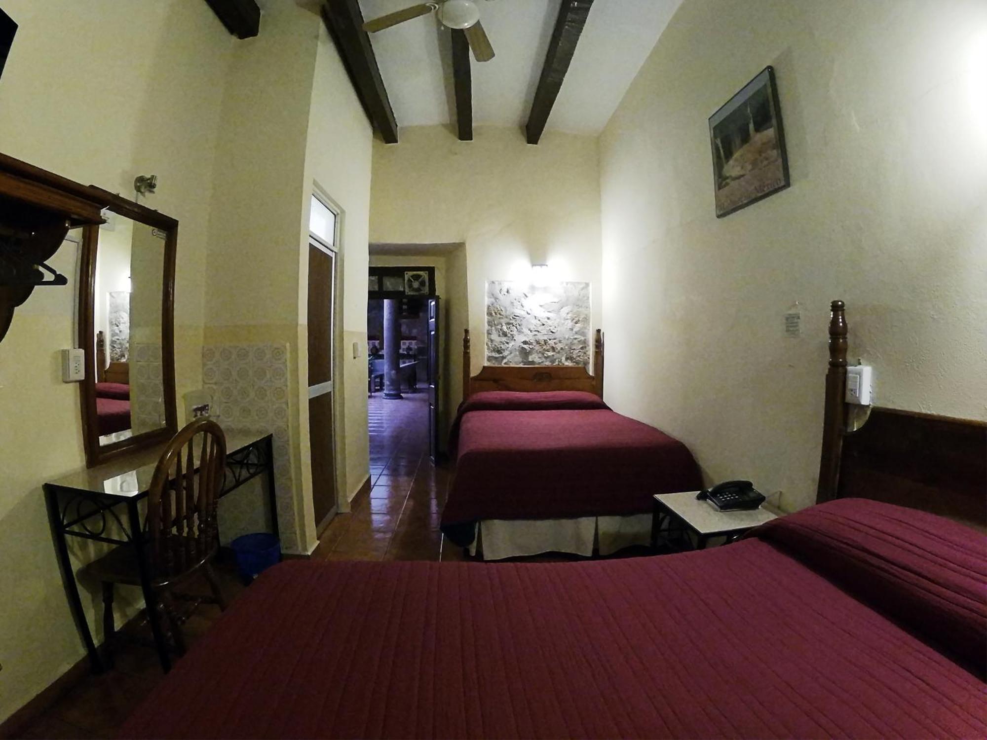 Hotel El Carmen, モレリア エクステリア 写真