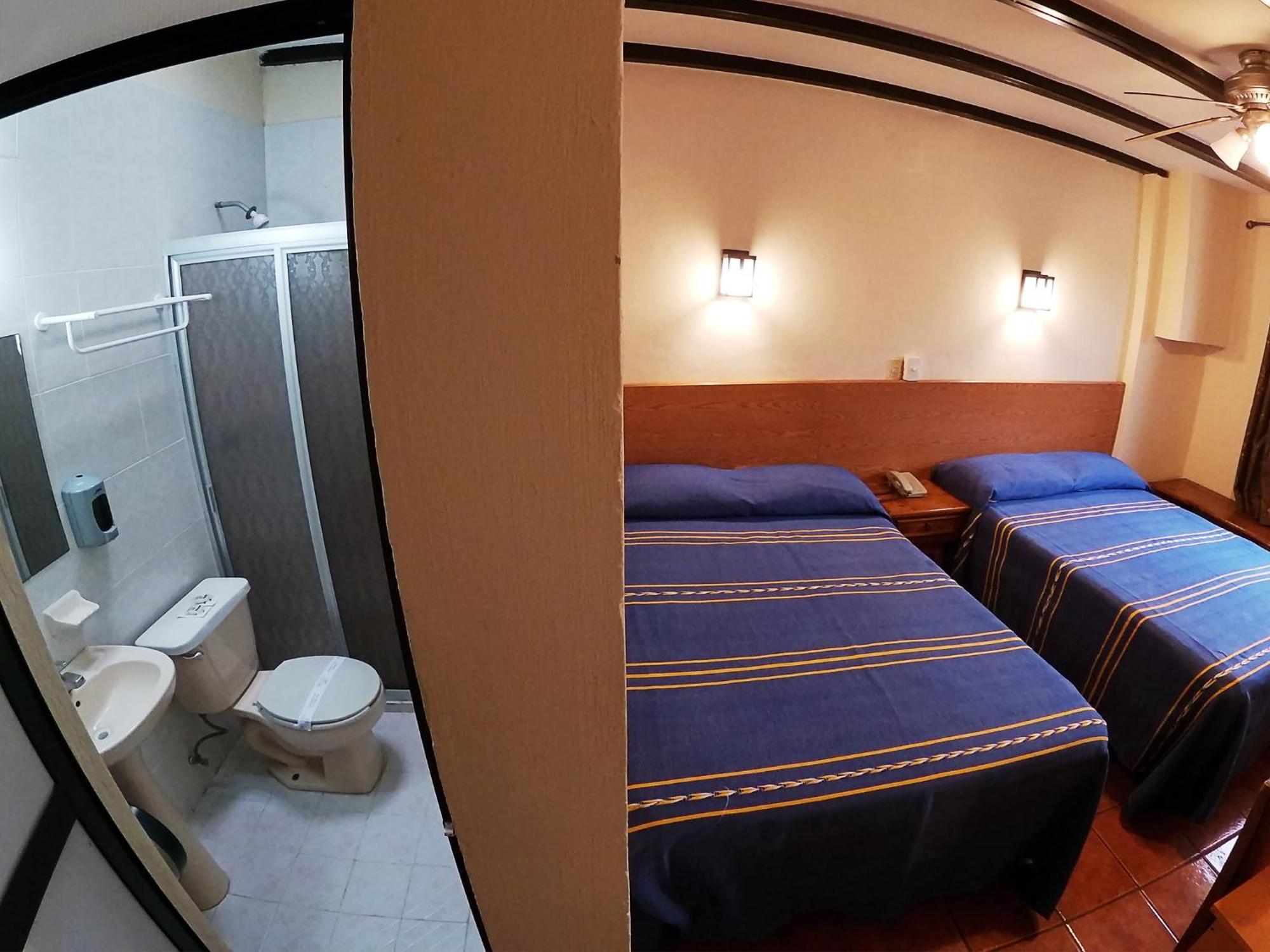 Hotel El Carmen, モレリア エクステリア 写真